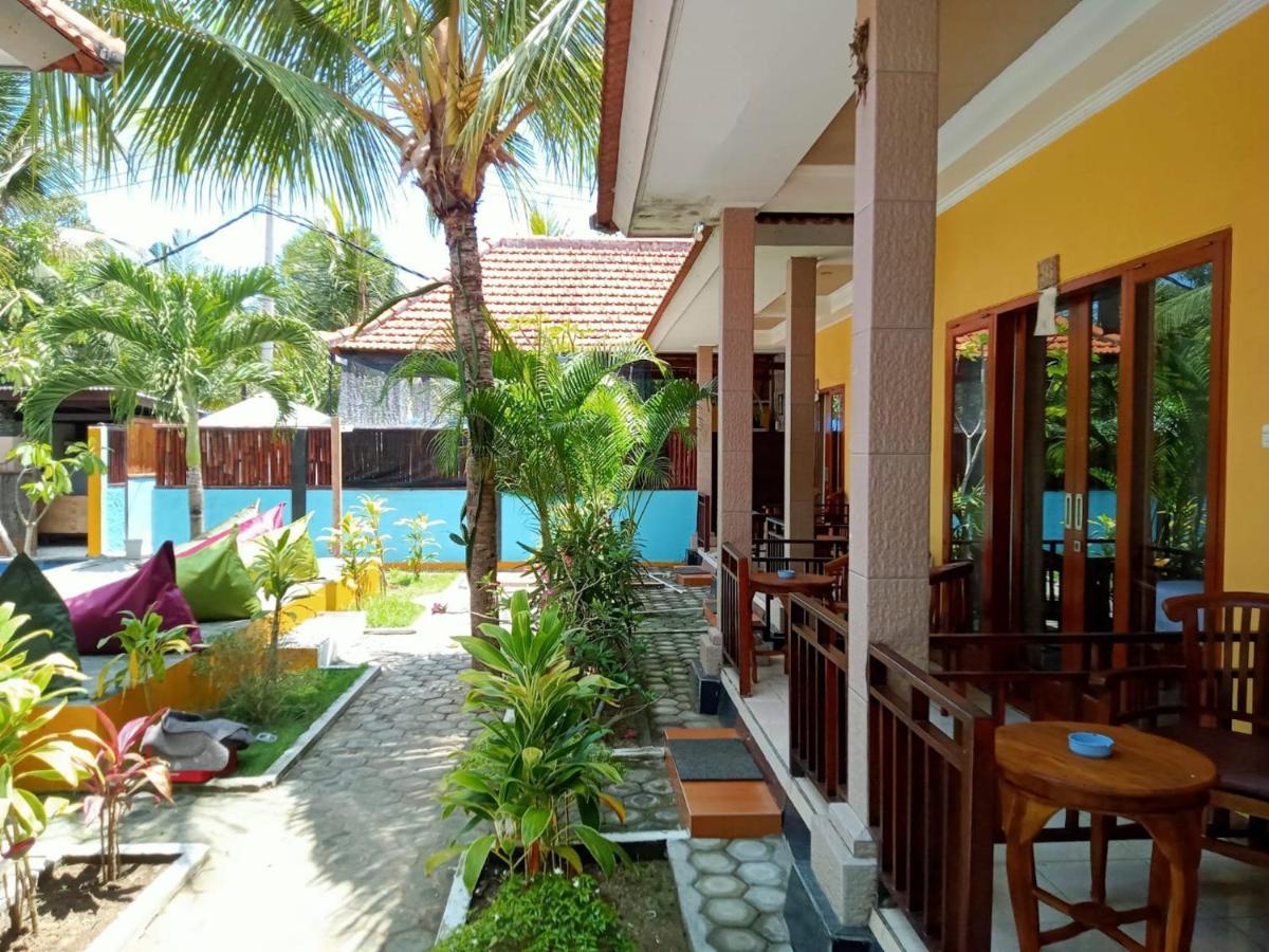 Yellow Bridge Guest House Нуса-Лембонган Экстерьер фото
