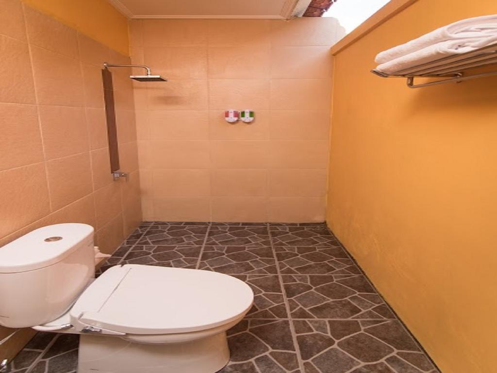 Yellow Bridge Guest House Нуса-Лембонган Экстерьер фото